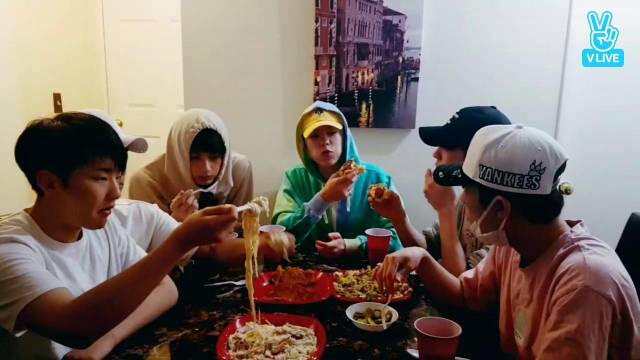 170419 LA는 지금 10시 55분😙